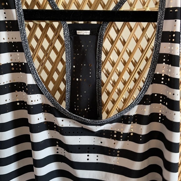 Lululemon Athletica Water Bound Singlet Tank Top - Picture 6 of 7